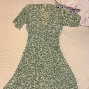 Faithfull the Brand Green Daisy-Print V-Neck Midi Dress, M